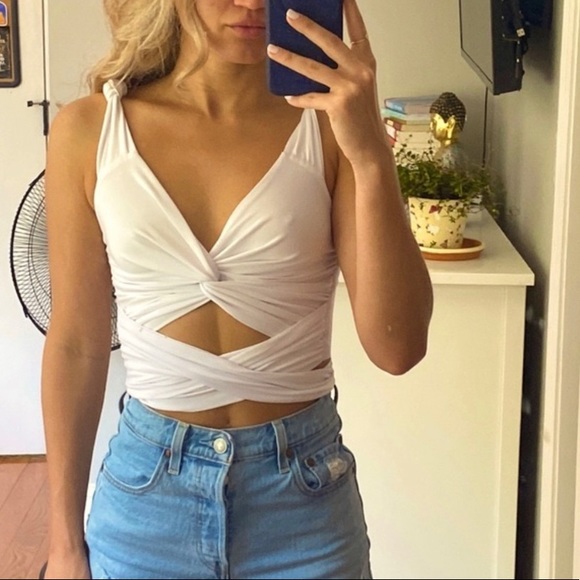 Lioness Wrap Top - Picture 6 of 8